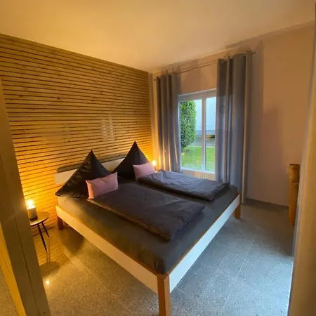 1 Apartment *