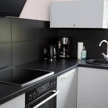 Appartement 1 *