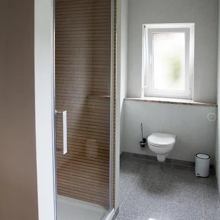 Appartement 1 *