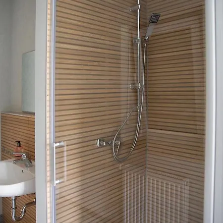 1 Apartment